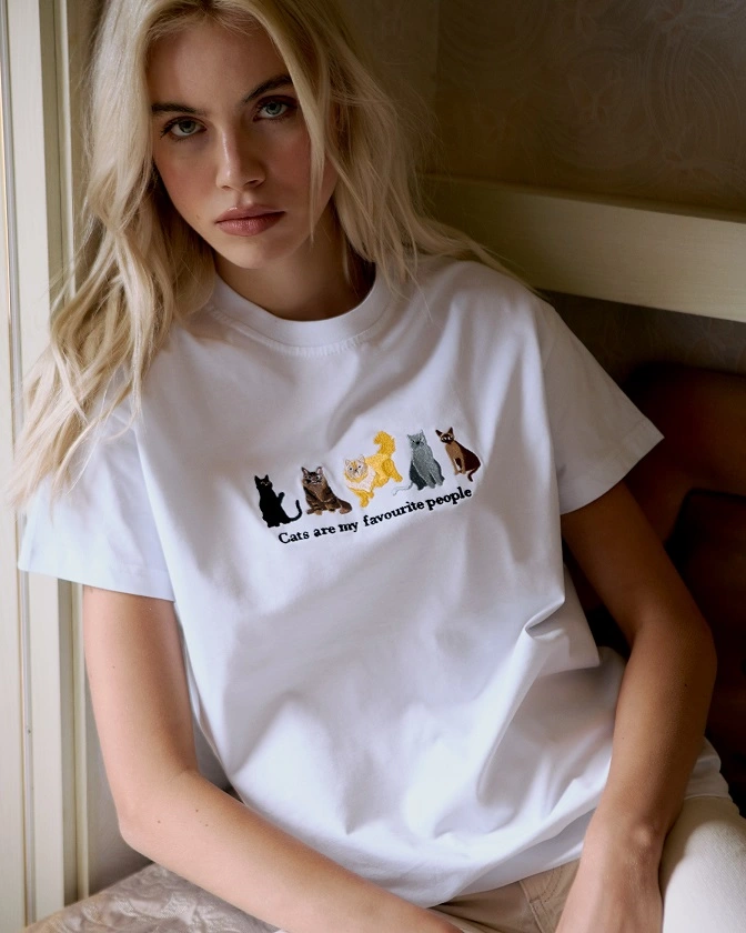 t-shirt FAVOURITE PEOPLE (CATS) 