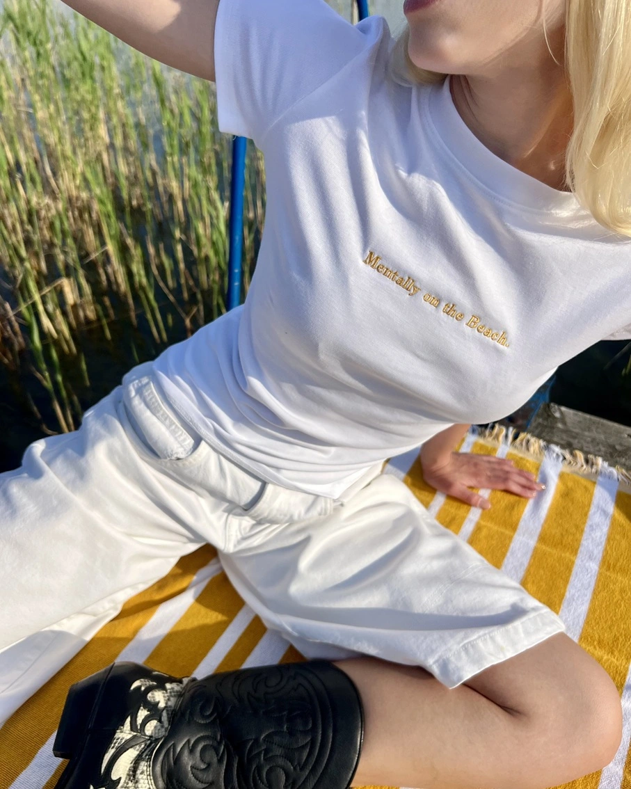 t-shirt bebe ON THE BEATCH