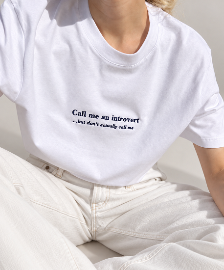 t-shirt INTROVERT